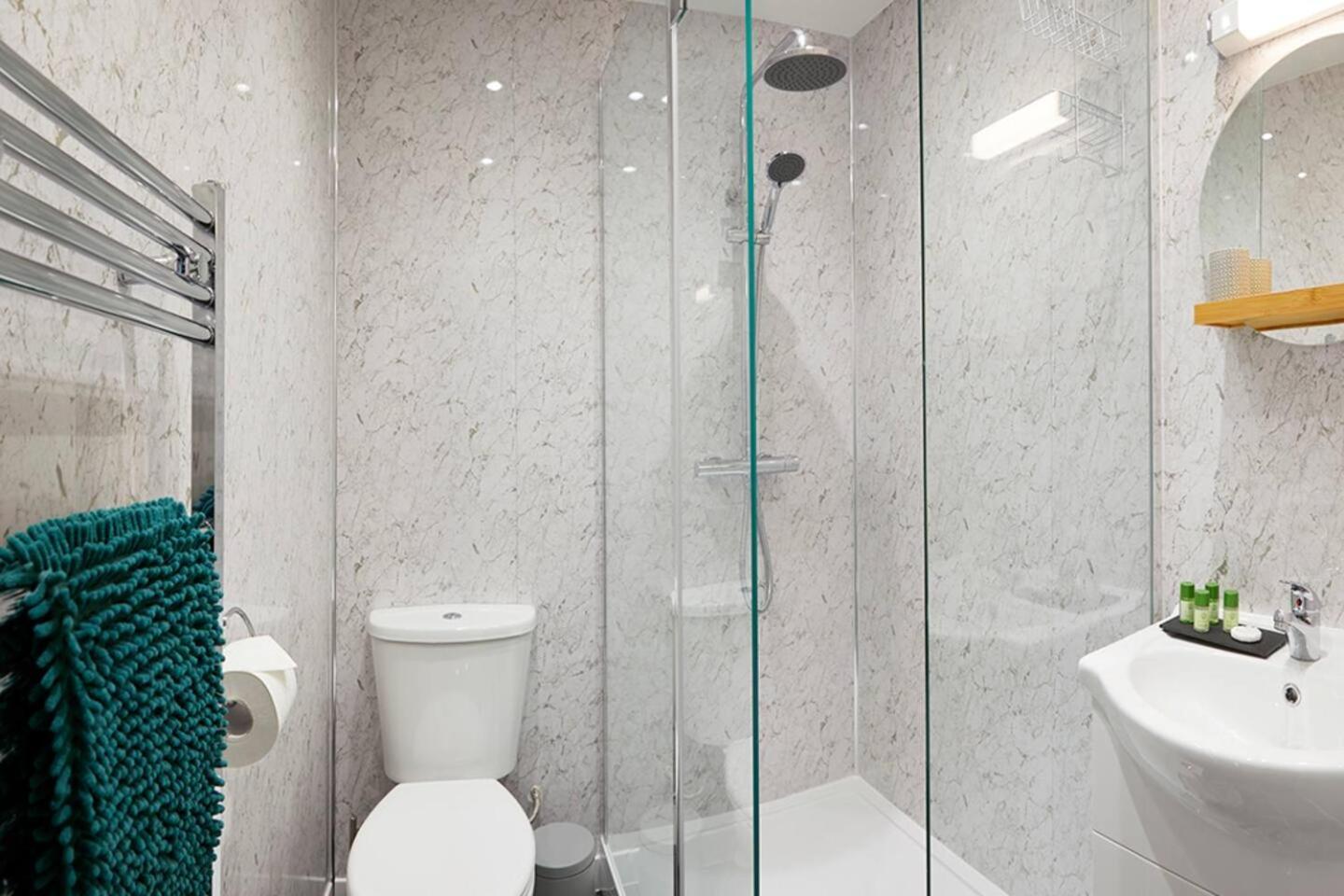 Apartament Seascape - Fantastic Location With Sea Views! Scarborough Zewnętrze zdjęcie