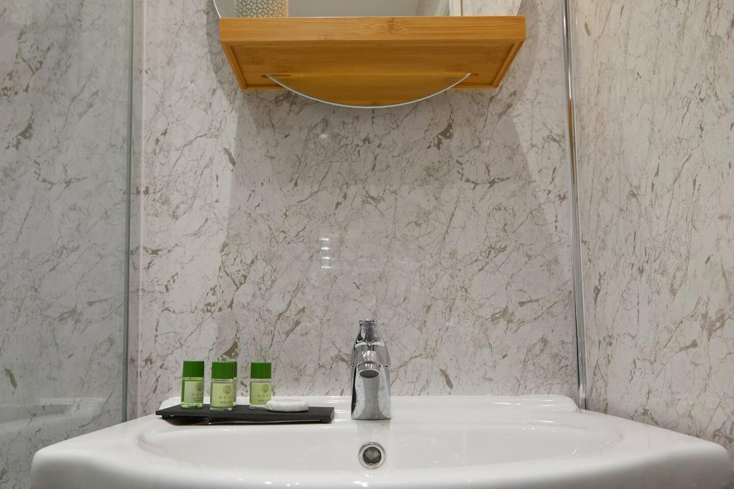 Apartament Seascape - Fantastic Location With Sea Views! Scarborough Zewnętrze zdjęcie